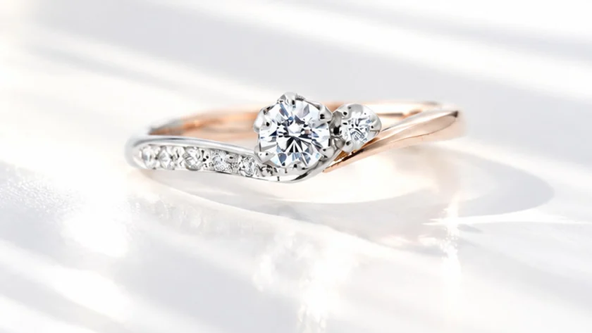 Eterna（エテルナ） 天然ピンクダイヤモンドの婚約指輪