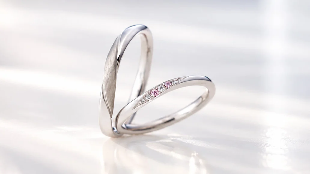 Enchanter（アンシャンテ） 天然ピンクダイヤモンドの結婚指輪