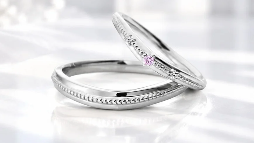 La Trinite（ラ・トリニーテ） 天然ピンクダイヤモンドの結婚指輪